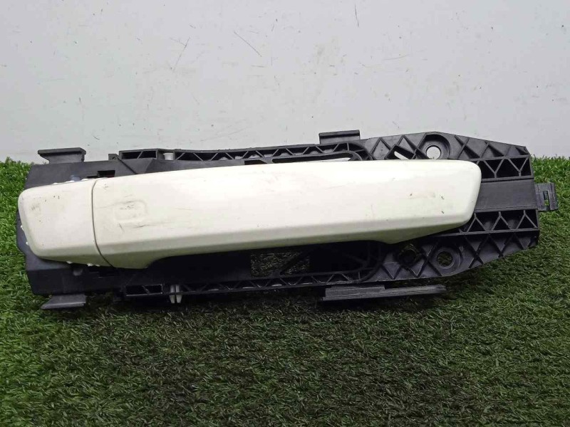 Recambio de maneta exterior trasera derecha para audi a3 sedán(8vs) 2.0 16v tdi referencia OEM IAM 8V0839885 BLANCO 