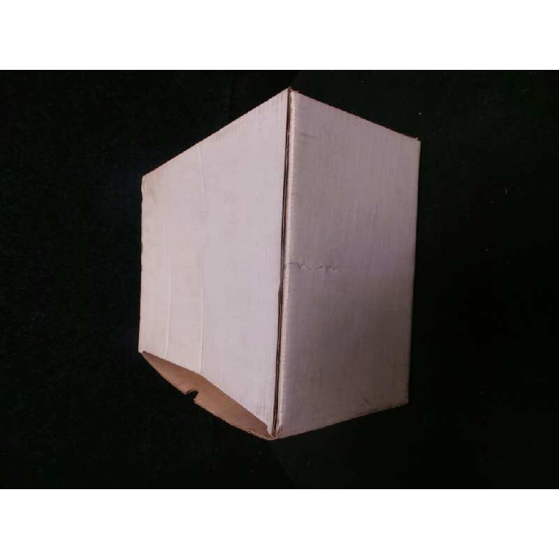 Recambio de piloto trasero derecho para fiat uno (146) referencia OEM IAM 04190039D 83-89 - NUEVO AMBAR - SOLO TULIPA