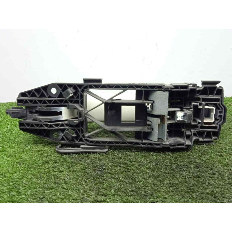 Recambio de maneta exterior trasera derecha para audi a3 sedán(8vs) 2.0 16v tdi referencia OEM IAM 8V0839885 BLANCO 
