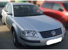 VOLKSWAGEN PASSAT BERLINA (3B3)