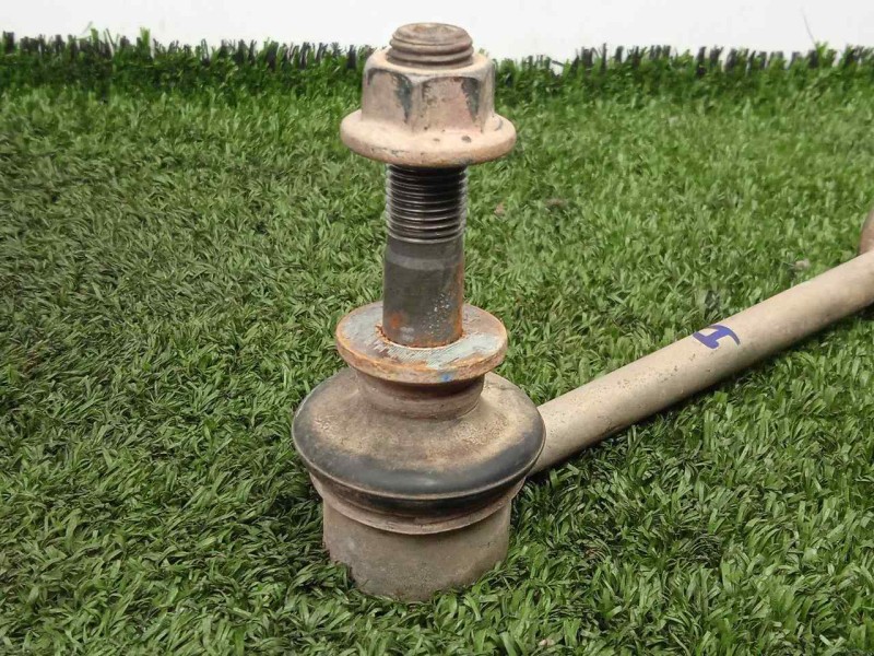 Recambio de bieleta estabilizadora delantera derecha para toyota hilux (kun) referencia OEM IAM 488200K030 2020 - ... 