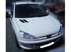 PEUGEOT 206 BERLINA
