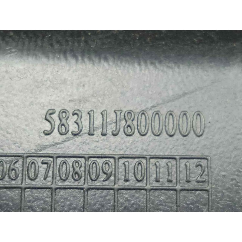 Recambio de carenado derecho para keeway rkv 125 referencia OEM IAM ML58311J800001-58311J800001 TAPA - CARCASA ESTRIBERA DERECHA