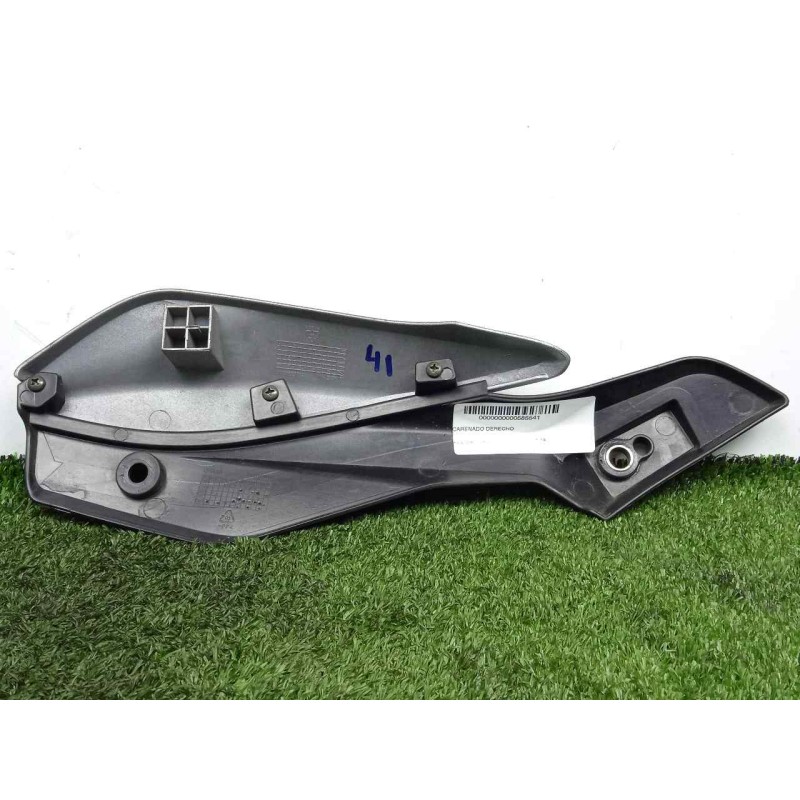 Recambio de carenado derecho para keeway rkv 125 referencia OEM IAM ML58311J800001-58311J800001 TAPA - CARCASA ESTRIBERA DERECHA