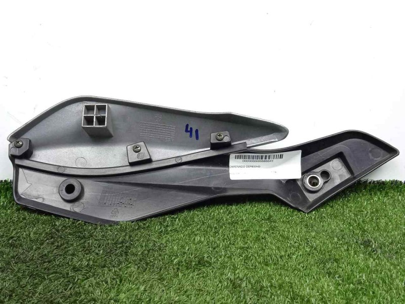 Recambio de carenado derecho para keeway rkv 125 referencia OEM IAM ML58311J800001-58311J800001 TAPA - CARCASA ESTRIBERA DERECHA