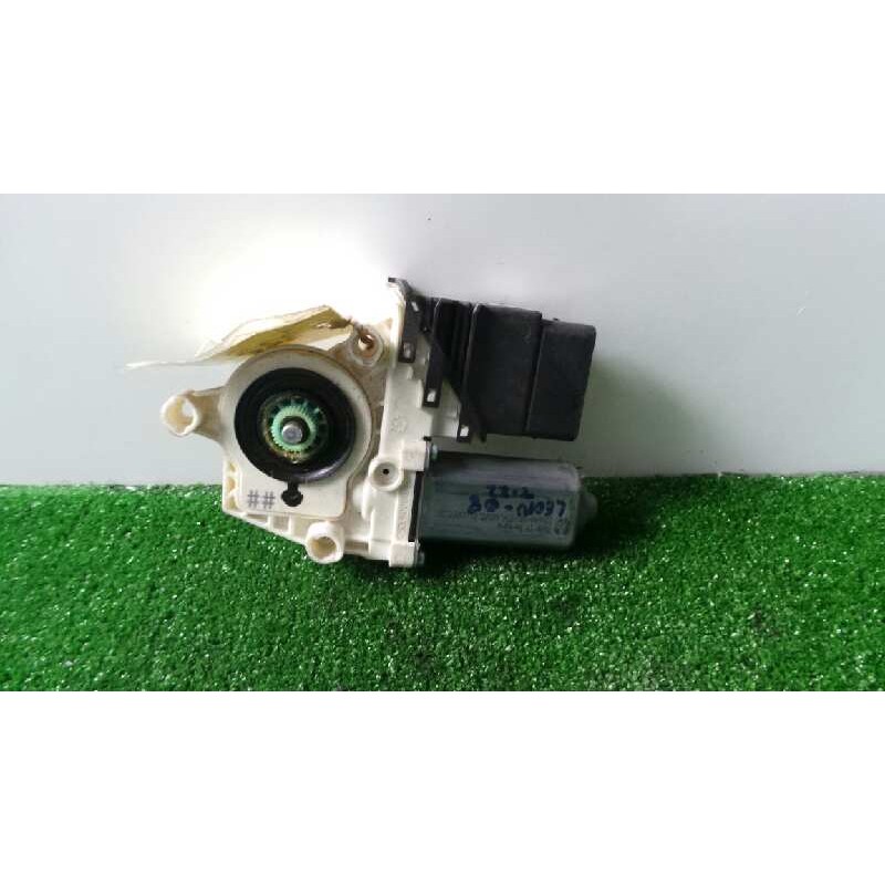 Recambio de motor elevalunas trasero izquierdo para seat leon (1p1) referencia OEM IAM 1K0959703G-974648200  