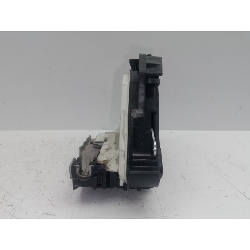 Recambio de cerradura puerta delantera derecha para seat leon (5f1) 1.6 tdi referencia OEM IAM 5K1837016E  