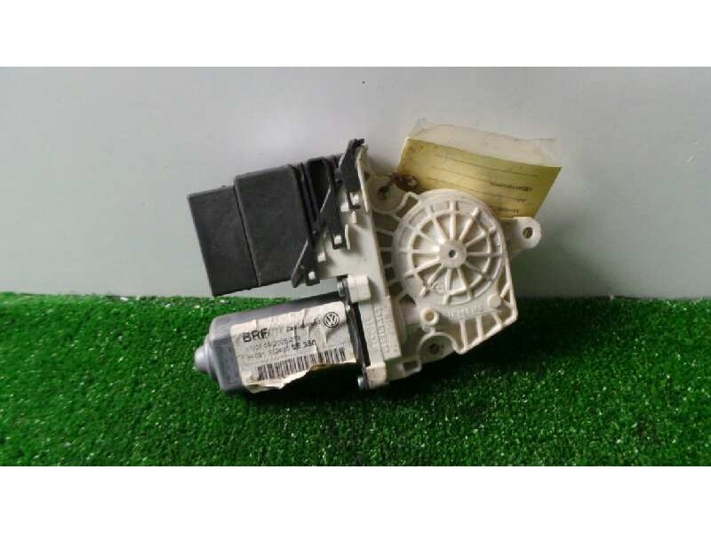 Recambio de motor elevalunas trasero izquierdo para seat leon (1p1) referencia OEM IAM 1K0959703G-974648200  