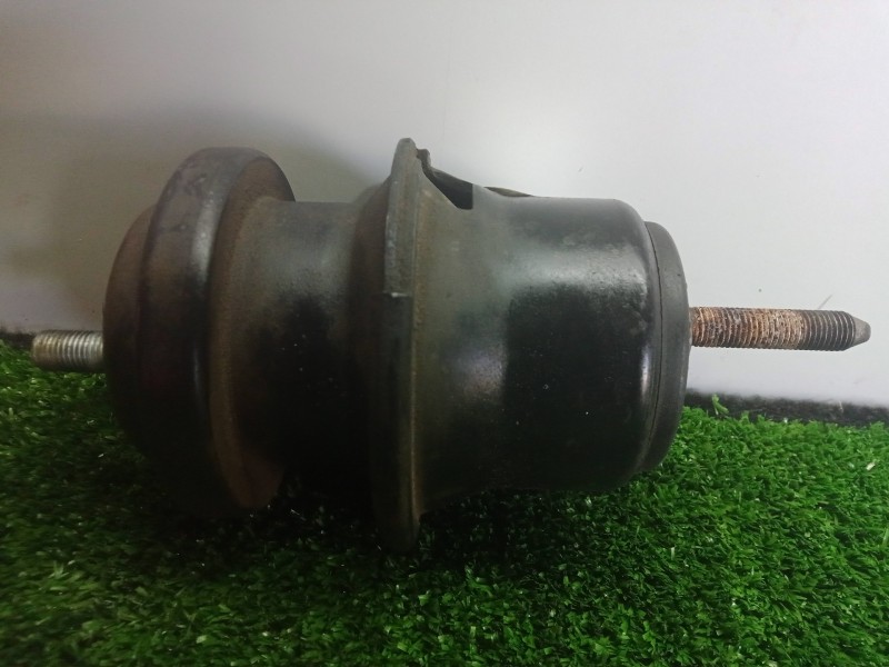Recambio de soporte motor derecho para subaru legacy kombi/outback b14 2.0 diesel cat referencia OEM IAM 41022AJ030  