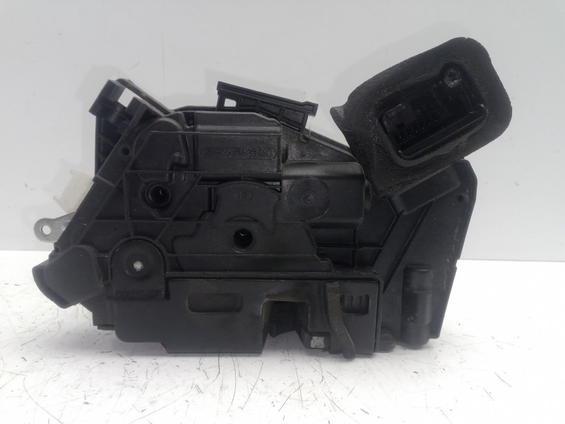 Recambio de cerradura puerta delantera derecha para seat leon (5f1) 1.6 tdi referencia OEM IAM 5K1837016E  