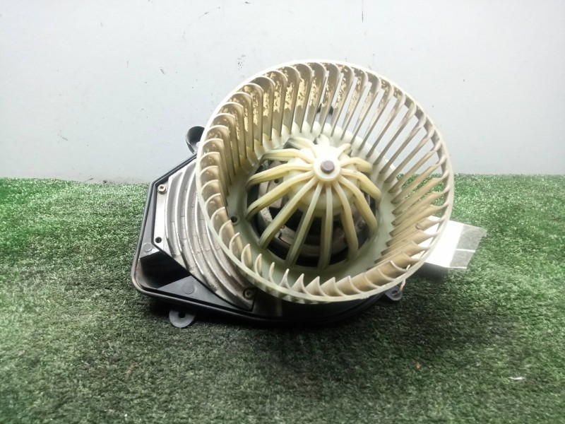 Recambio de motor calefaccion para volkswagen passat berlina (3b3) 1.9 tdi referencia OEM IAM 8D1820021 POSIBLE REF: 8D1820021 