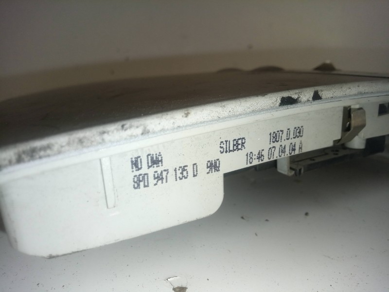 Recambio de luz interior para audi a3 (8p) 1.9 tdi referencia OEM IAM 8E0947565  DELANTERA