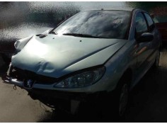 PEUGEOT 206 BERLINA