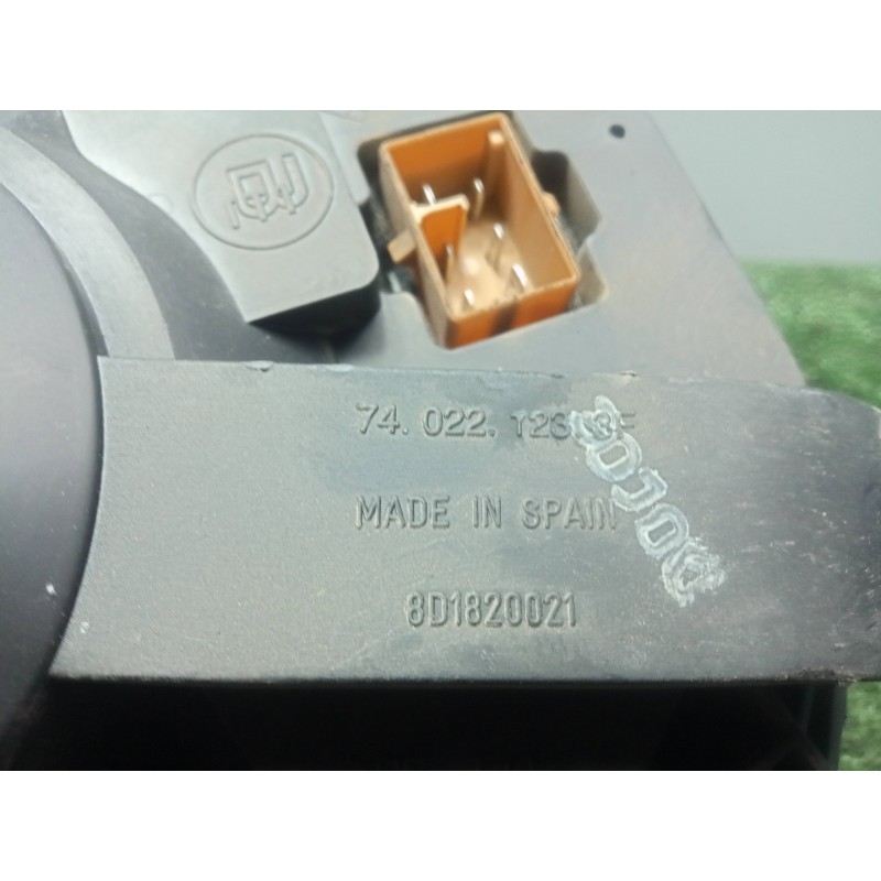 Recambio de motor calefaccion para volkswagen passat berlina (3b3) 1.9 tdi referencia OEM IAM 8D1820021 POSIBLE REF: 8D1820021 