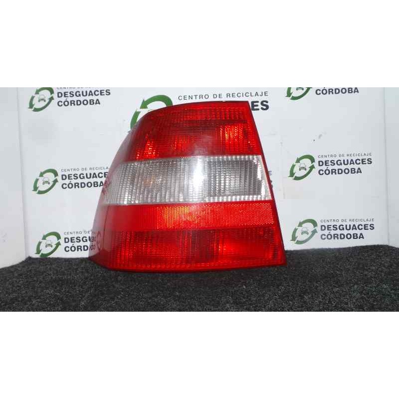 Recambio de piloto trasero izquierdo para opel vectra b berlina 1.7 turbodiesel (17 dt / lu8) referencia OEM IAM 37370748-905680