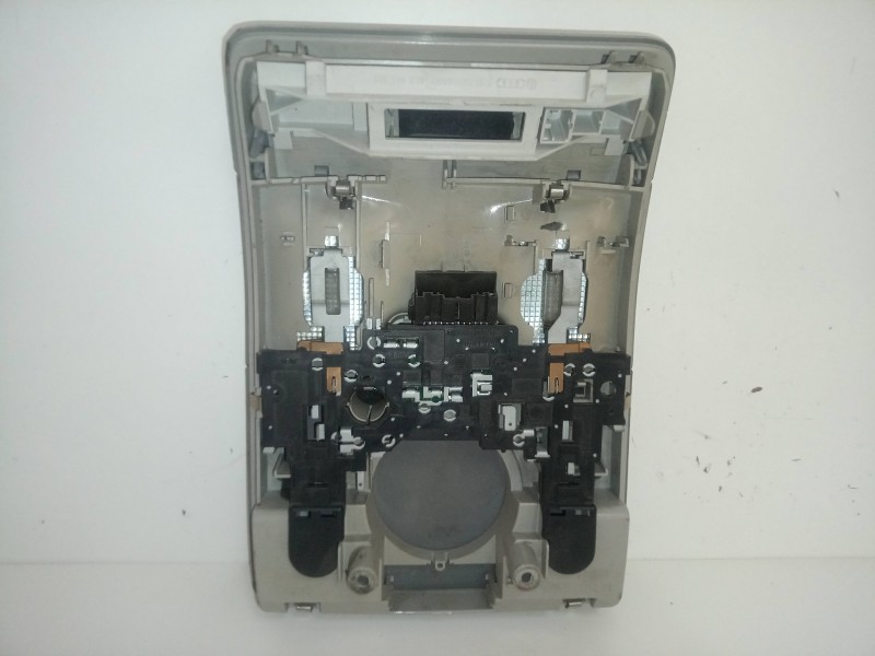 Recambio de luz interior para audi a3 (8p) 1.9 tdi referencia OEM IAM 8E0947565  DELANTERA