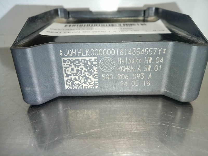 Recambio de centralita check control para seat leon sc (5f5) 1.4 16v tsi referencia OEM IAM 5Q0906093A 5.PINES 