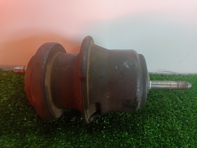 Recambio de soporte motor izquierdo para subaru legacy kombi/outback b14 2.0 diesel cat referencia OEM IAM 41022AJ030  