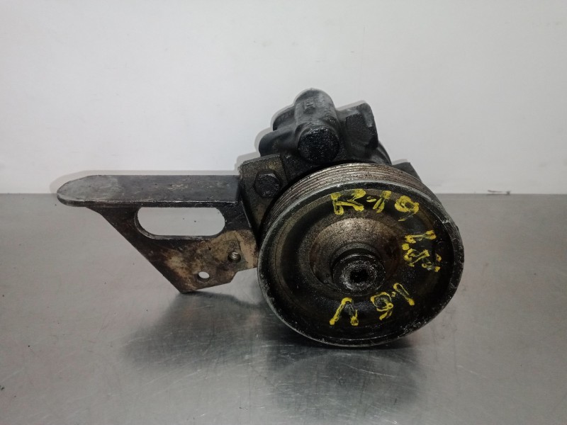 Recambio de bomba servodireccion para renault 19 (b/c/l53) 1.9 td referencia OEM IAM 26002593  