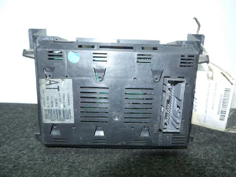 Recambio de pantalla multifuncion para opel astra h berlina 1.6 16v referencia OEM IAM 13208089-565412796-281154326  BORG