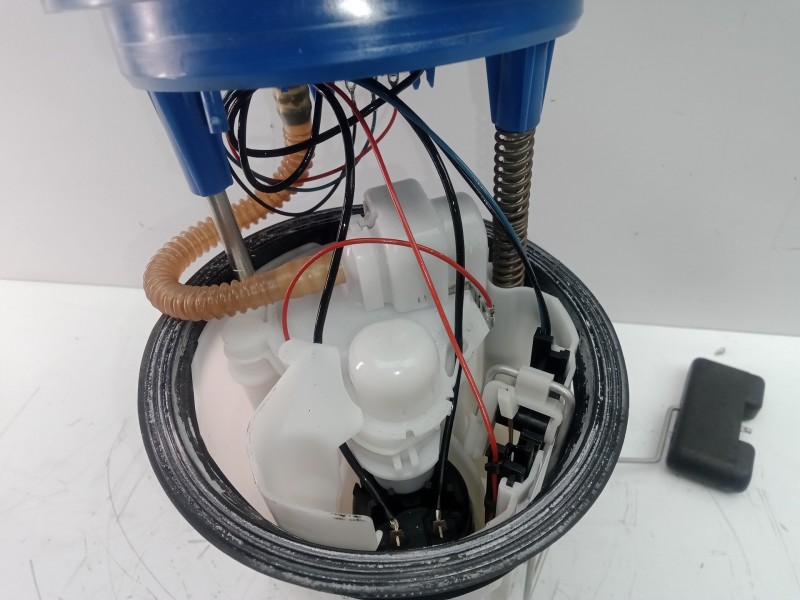 Recambio de aforador para seat leon (5f1) 2.0 16v tsi referencia OEM IAM 0580200381-5Q0919051BF CON.BOMBA 4.PINES