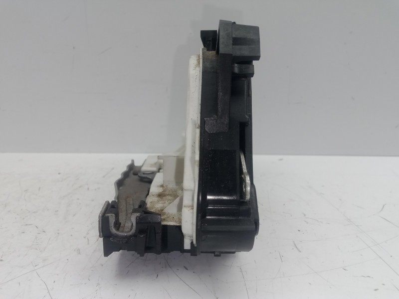 Recambio de cerradura puerta trasera derecha para seat leon (5f1) 1.6 tdi referencia OEM IAM 5K4839016Q  