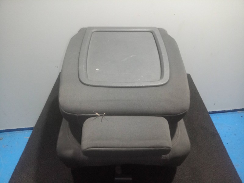 Recambio de asiento trasero medio para volkswagen touran (1t1) 1.9 tdi referencia OEM IAM   