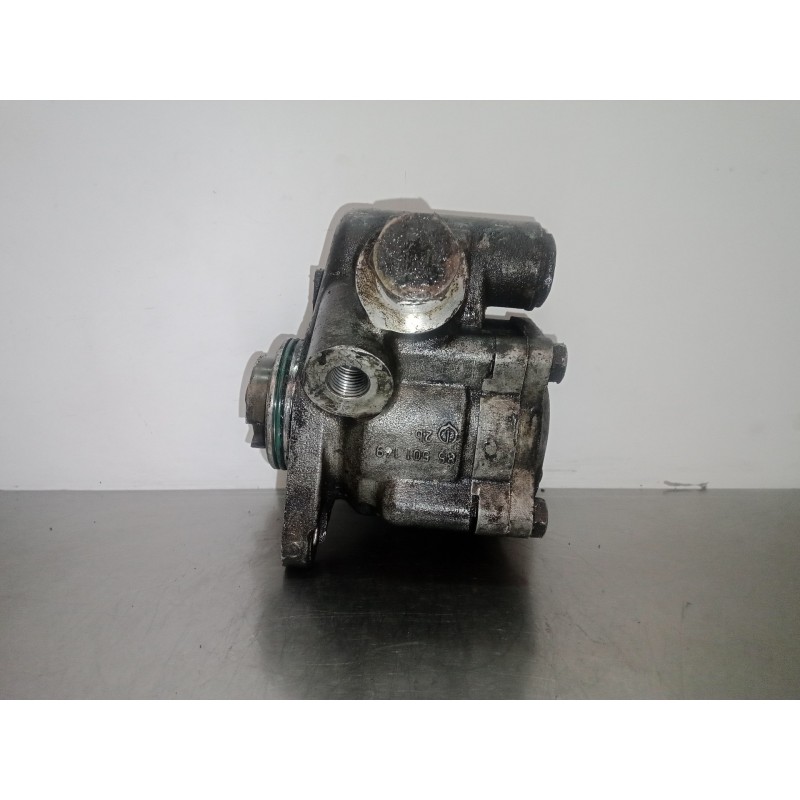 Recambio de bomba servodireccion para renault master referencia OEM IAM 7683955118-7700300535  