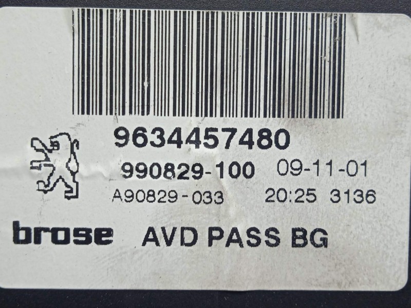Recambio de motor elevalunas delantero derecho para peugeot 307 (s1) 1.6 16v cat referencia OEM IAM 0130821766-9634457480 BOSCH 