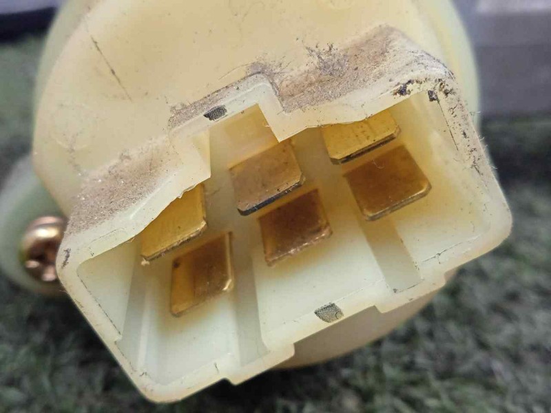 Recambio de conmutador de arranque para kia cerato 2.0 turbodiesel cat referencia OEM IAM SINREFERENCIA  