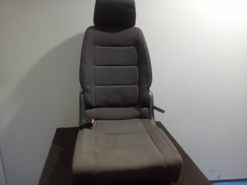 Recambio de asientos trasero izquierdo para volkswagen touran (1t1) 1.9 tdi referencia OEM IAM   
