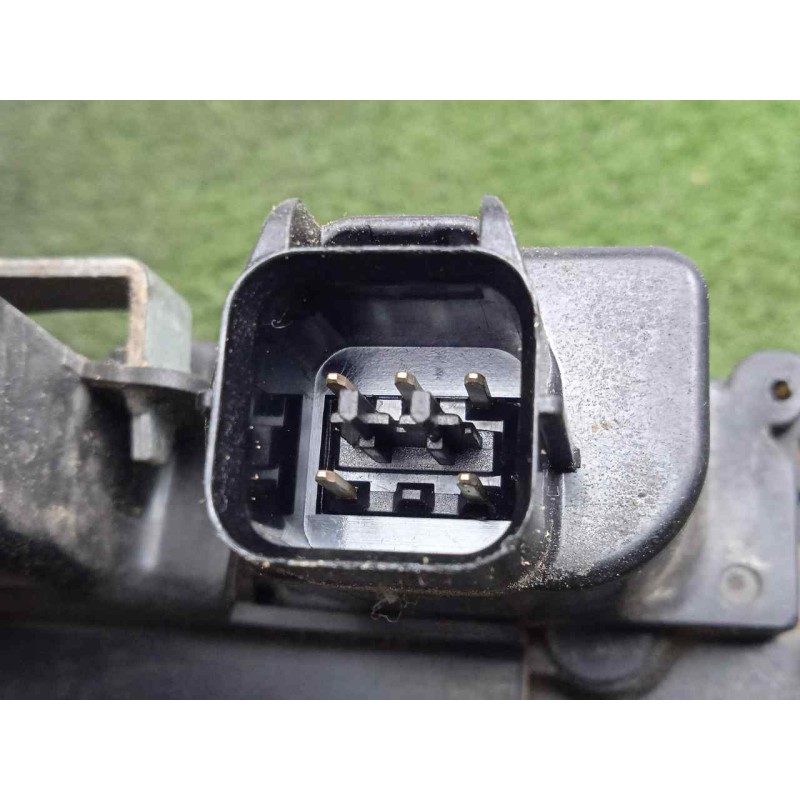 Recambio de cerradura puerta delantera derecha para kia cerato 2.0 turbodiesel cat referencia OEM IAM SINREFERENCIA 5.PUERTAS 5.