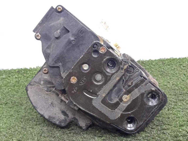 Recambio de cerradura puerta delantera derecha para kia cerato 2.0 turbodiesel cat referencia OEM IAM SINREFERENCIA 5.PUERTAS 5.