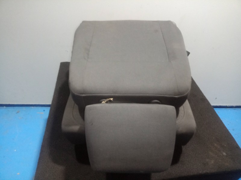 Recambio de asientos trasero izquierdo para volkswagen touran (1t1) 1.9 tdi referencia OEM IAM   