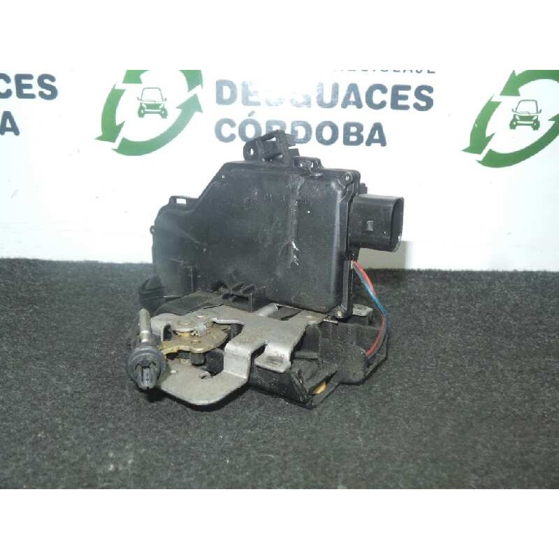 Recambio de cerradura puerta delantera derecha para audi a2 (8z) 1.4 16v referencia OEM IAM  ELECTRICA VARILLA