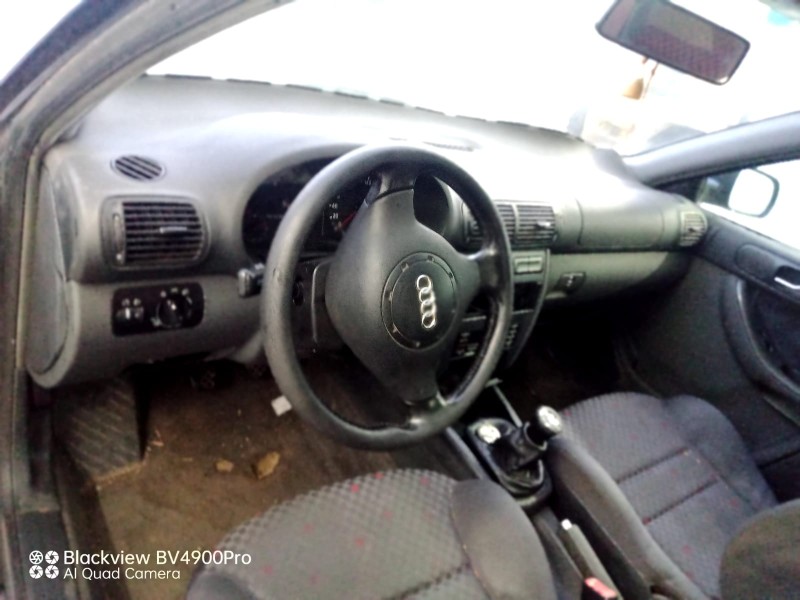 audi a3 (8l1) del año 1996