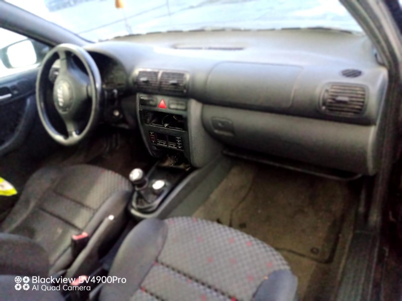 audi a3 (8l1) del año 1996