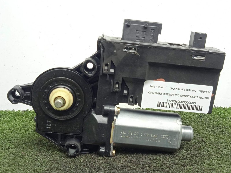 Recambio de motor elevalunas delantero derecho para peugeot 307 (s1) 1.6 16v cat referencia OEM IAM 0130821766-9634457480 BOSCH 