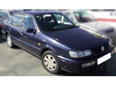 VOLKSWAGEN PASSAT BERLINA (3A2)