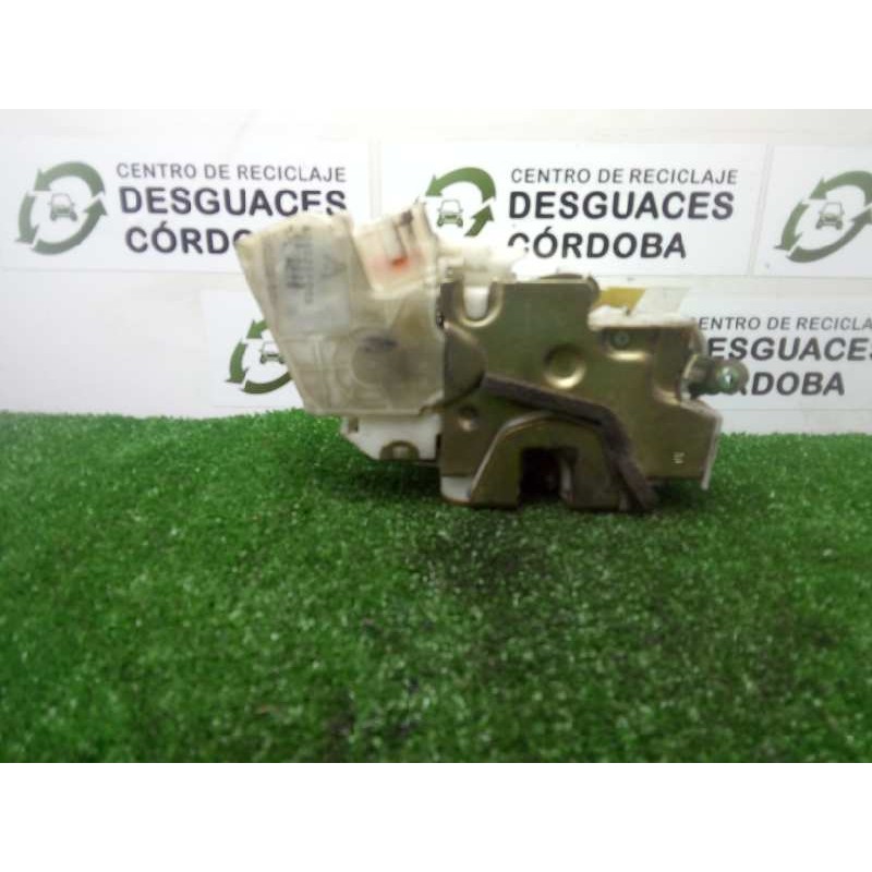 Recambio de cerradura puerta delantera derecha para nissan pick-up (d22) 2.5 16v turbodiesel cat referencia OEM IAM 805525P003  