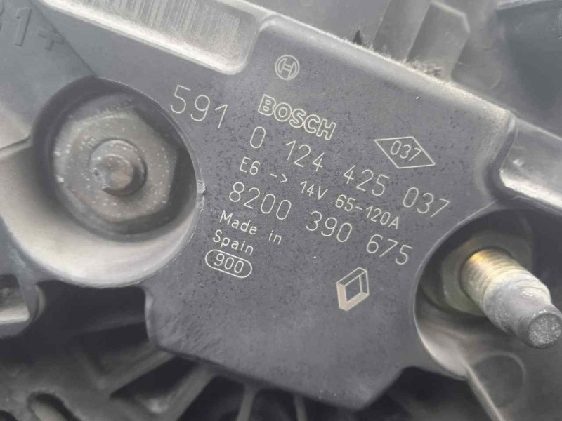 Recambio de alternador para renault clio iii 1.5 dci diesel referencia OEM IAM 0124425037-8200390675 120AH - BOSCH POLEA.EMBRAGU