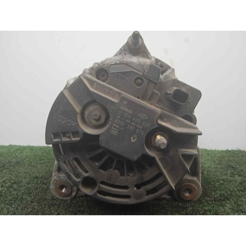 Recambio de alternador para renault clio iii 1.5 dci diesel referencia OEM IAM 0124425037-8200390675 120AH - BOSCH POLEA.EMBRAGU