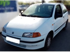 FIAT PUNTO BERLINA (176)