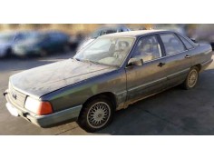 AUDI 100 BERLINA (443)