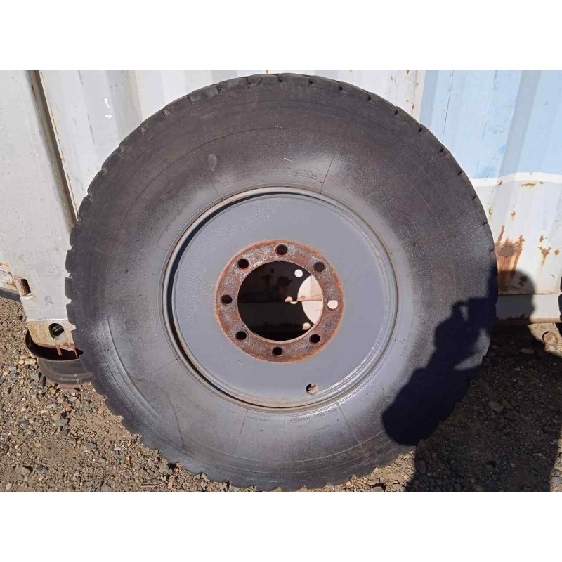 Recambio de neumatico para man 11. 136 h (4x4) referencia OEM IAM 13R22.5-154/150K MICHELIN XDY INCLUYE.LLANTA