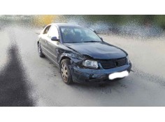 VOLKSWAGEN PASSAT BERLINA (3B2)