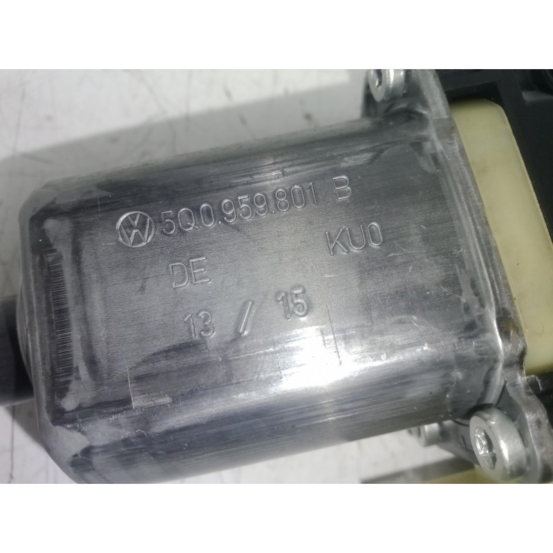 Recambio de motor elevalunas delantero izquierdo para seat leon (5f1) 1.6 tdi referencia OEM IAM 5Q0959801B-0130822717  