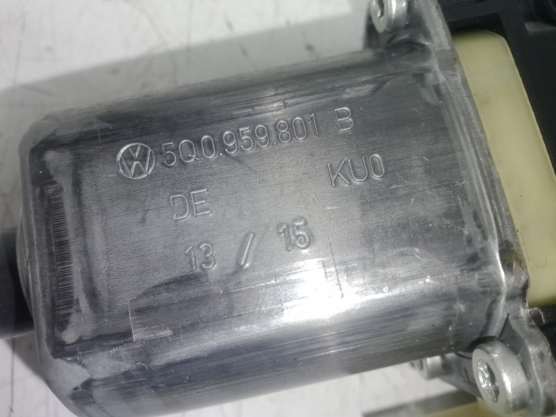 Recambio de motor elevalunas delantero izquierdo para seat leon (5f1) 1.6 tdi referencia OEM IAM 5Q0959801B-0130822717  
