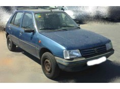 PEUGEOT 205 BERLINA