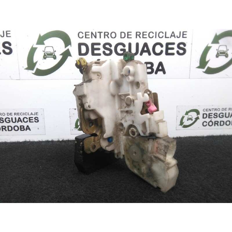 Recambio de cerradura puerta trasera derecha para nissan pick-up (d22) 2.5 16v turbodiesel cat referencia OEM IAM   